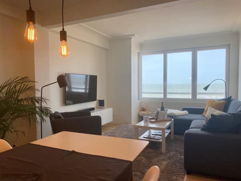 TV and multimedia, View (from property/room), View (from property/room), Living room