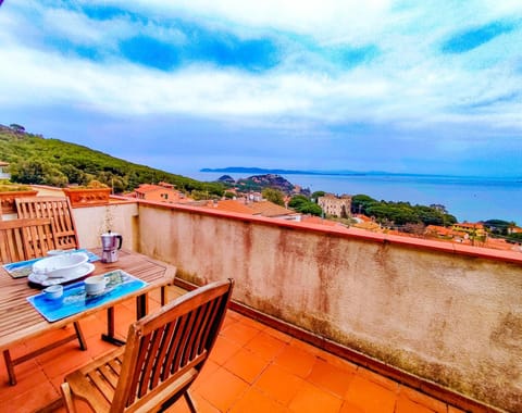 View (from property/room), Balcony/Terrace, Breakfast