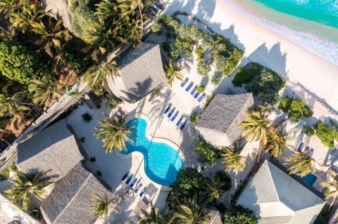 Bird's eye view, Pool view