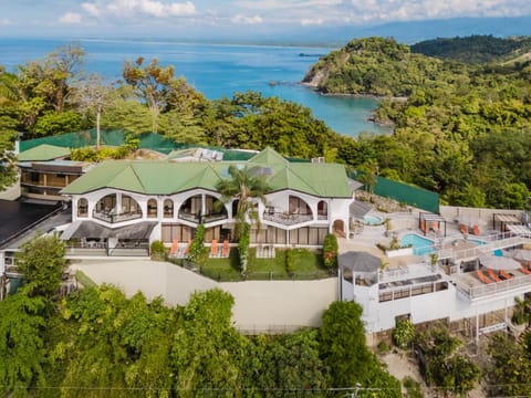 Property building, Natural landscape, Bird's eye view, Beach, Mountain view, Sea view, Swimming pool