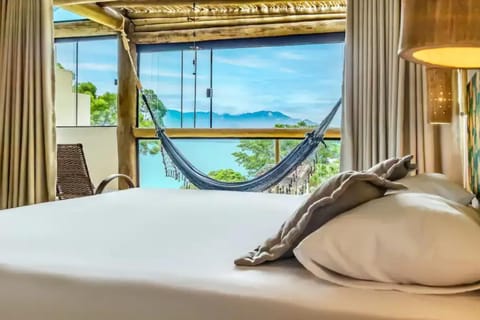 Bed, Natural landscape, Photo of the whole room, Bedroom, Sea view