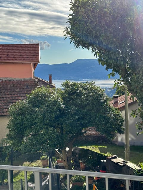 Day, Natural landscape, Lake view, Mountain view, Sea view