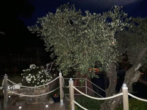 Chalet de charme tout confort House in Saint-Raphael