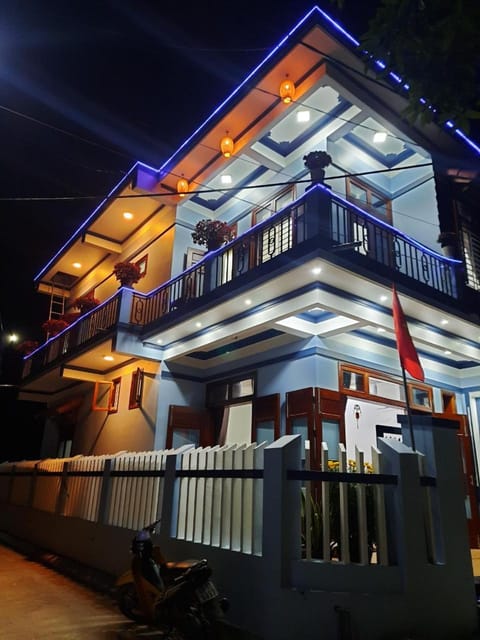 Property building, Night, View (from property/room), Balcony/Terrace