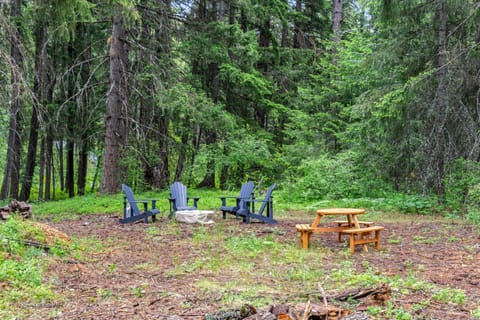 Lavender Lake Lodge House in Roslyn