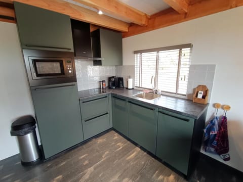 Mariahoeve-Logies #'t Hooihuis House in South Holland (province)