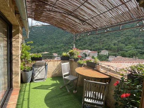 Patio, View (from property/room), Balcony/Terrace