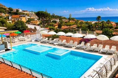 Sea view, Swimming pool