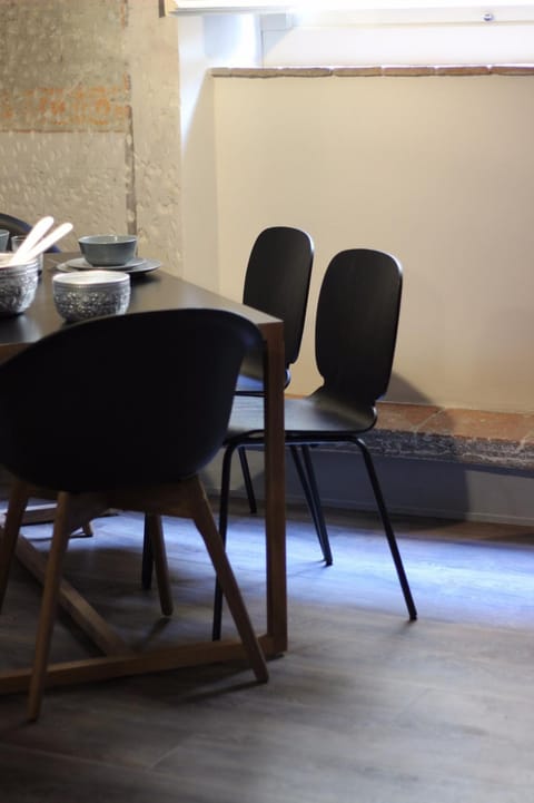 Decorative detail, Dining area