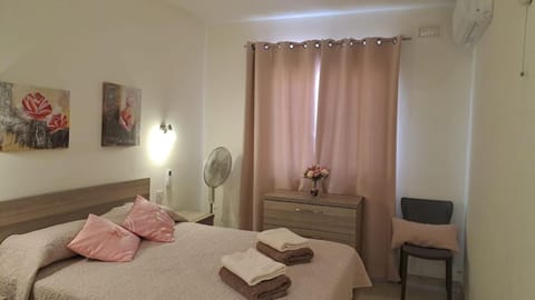 Fiesta Apartment Seaview Apartment in Malta