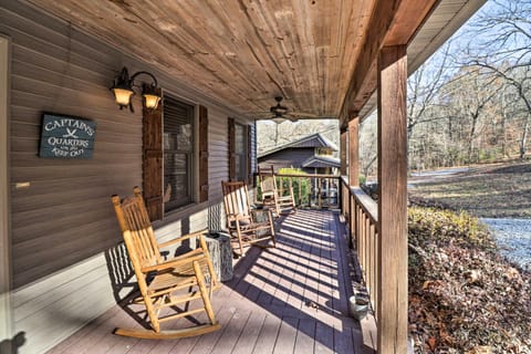 The Captains Quarters in Rogers with Covered Porch! House in Beaver Lake