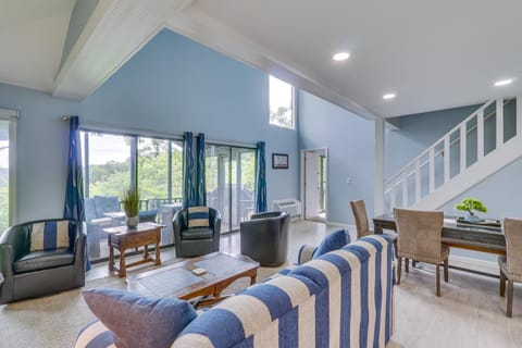 Group Friendly! Lake-View Margaritaville Retreat House in Lake of the Ozarks