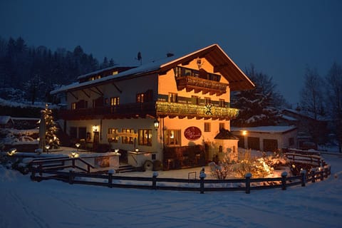 Facade/entrance, Off site, Winter, On site, Sunset