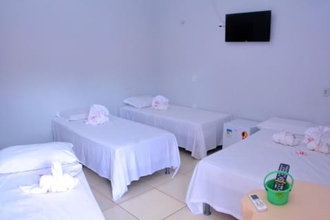 Photo of the whole room, towels