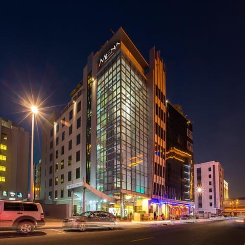 Night, On site, Area and facilities