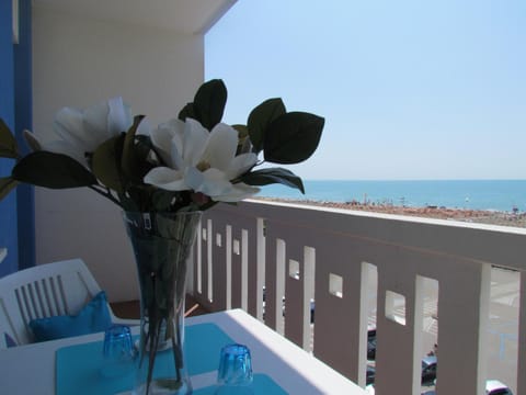 Neighbourhood, Balcony/Terrace, Beach, On site, Family