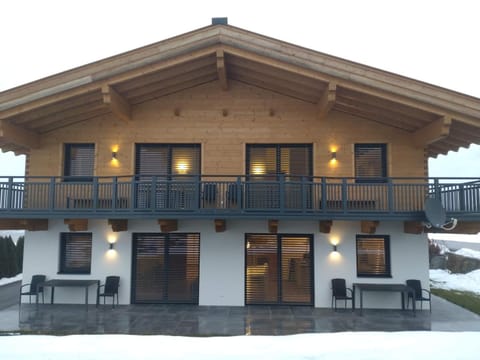 Property building, Balcony/Terrace