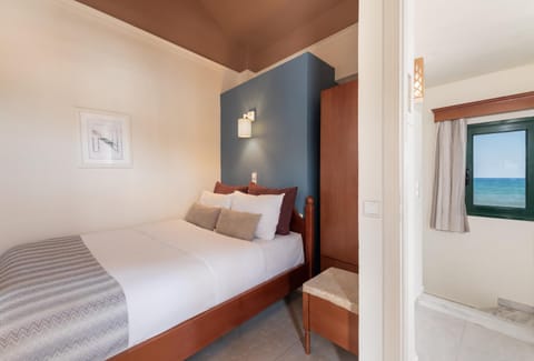 Caldera Bay Resort in Platanias