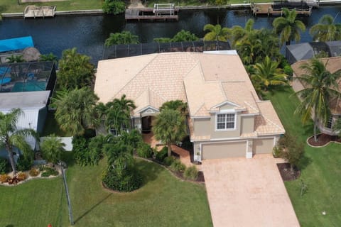 Canalfront Oasis Cape Coral Home with Pool and Spa House in Cape Coral