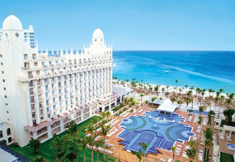 Property building, Bird's eye view, Pool view, Sea view, Swimming pool