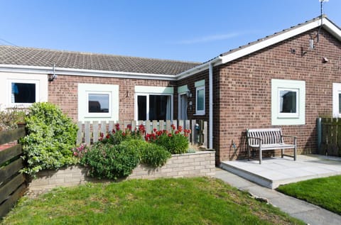Property building, Patio, Garden, Garden view