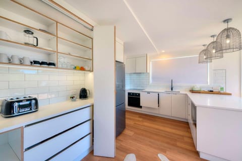 Coffee/tea facilities, Kitchen or kitchenette