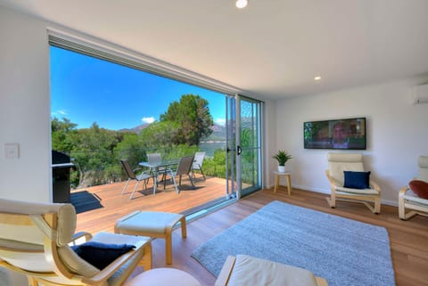 Nearby landmark, Natural landscape, BBQ facilities, TV and multimedia, Balcony/Terrace, Living room, Dining area, Beach, Hiking, Mountain view, Sea view