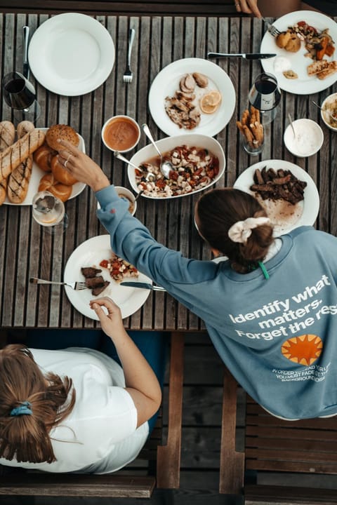 BBQ facilities, Balcony/Terrace, Food