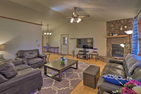 Secluded Marble Falls Family Home with Mtn Views! House in Buffalo River