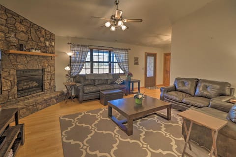 Secluded Marble Falls Family Home with Mtn Views! House in Buffalo River