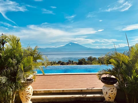 Day, Natural landscape, Mountain view, Pool view, Sea view, Swimming pool