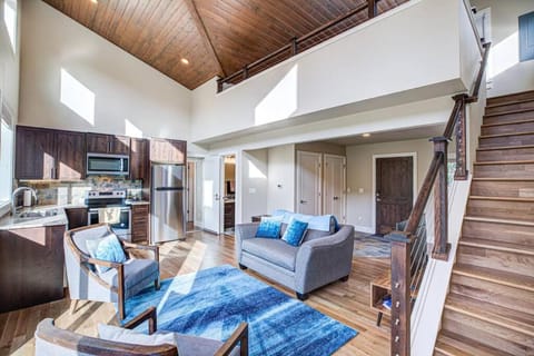 Newly built Modern Chalet at Mt. Hood Village Chalet in Mount Hood Village