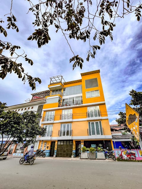 Property building, Day, Street view