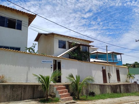 Casa inteira con piscina compartilhada Inn in Armacao dos Buzios