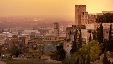 Nearby landmark, City view, Landmark view
