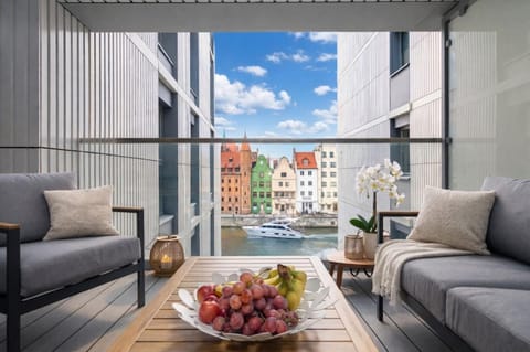Day, View (from property/room), Balcony/Terrace, Seating area, City view