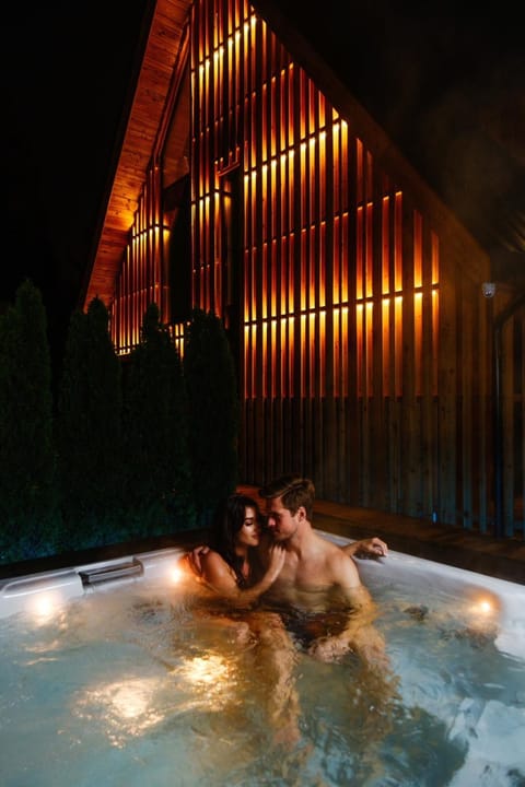 Night, People, Hot Tub