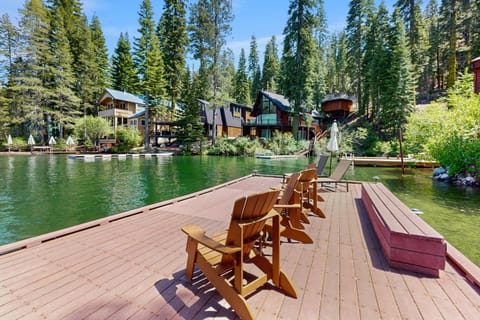 Beaver Cove Lodge House in Truckee