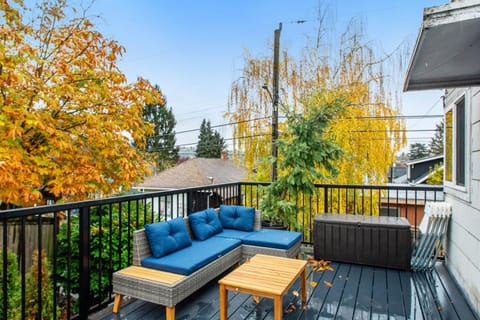 Northlake Excellence House in Lake Union