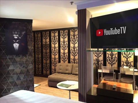 TV and multimedia, Living room