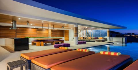 Pool view, Swimming pool