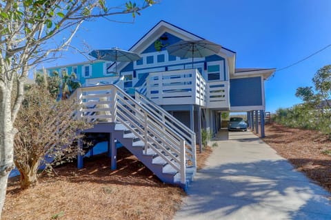 1619 E Ashley - Namastay - Oceanfront - 4 Bedrooms House in James Island