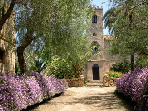 Property building, Garden