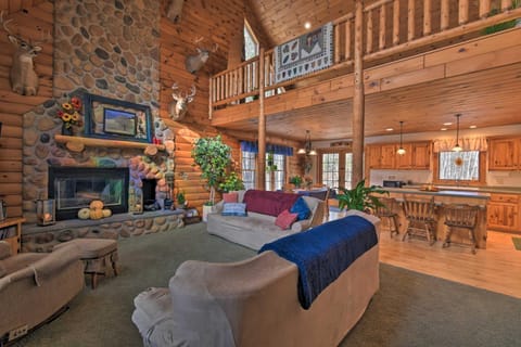 Family-Friendly Gresham Getaway with Game Room! House in Wisconsin