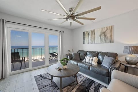 The Summit 615 House in Upper Grand Lagoon