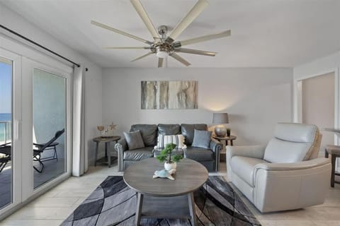 The Summit 615 House in Upper Grand Lagoon