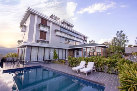 Property building, Swimming pool