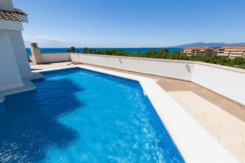 Sea view, Swimming pool