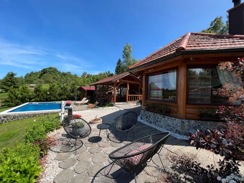 Property building, Swimming pool
