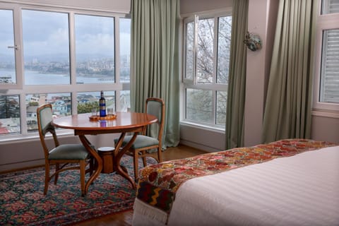 Bed, Photo of the whole room, Sea view